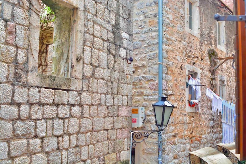 Apartment Amigo 2 Old Town Kotor Kültér fotó